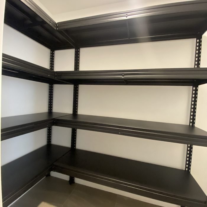 tall heavy-duty pallet racking system